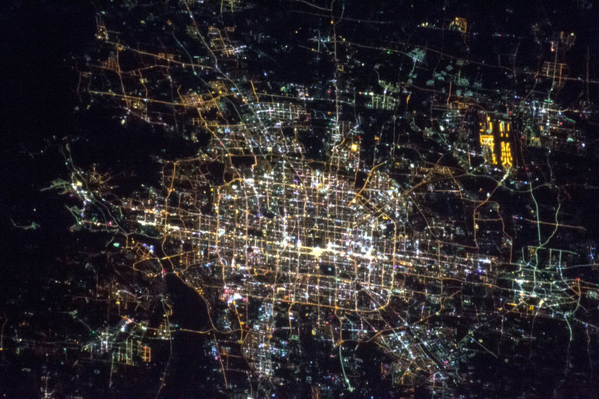 Пекин ночью из космоса