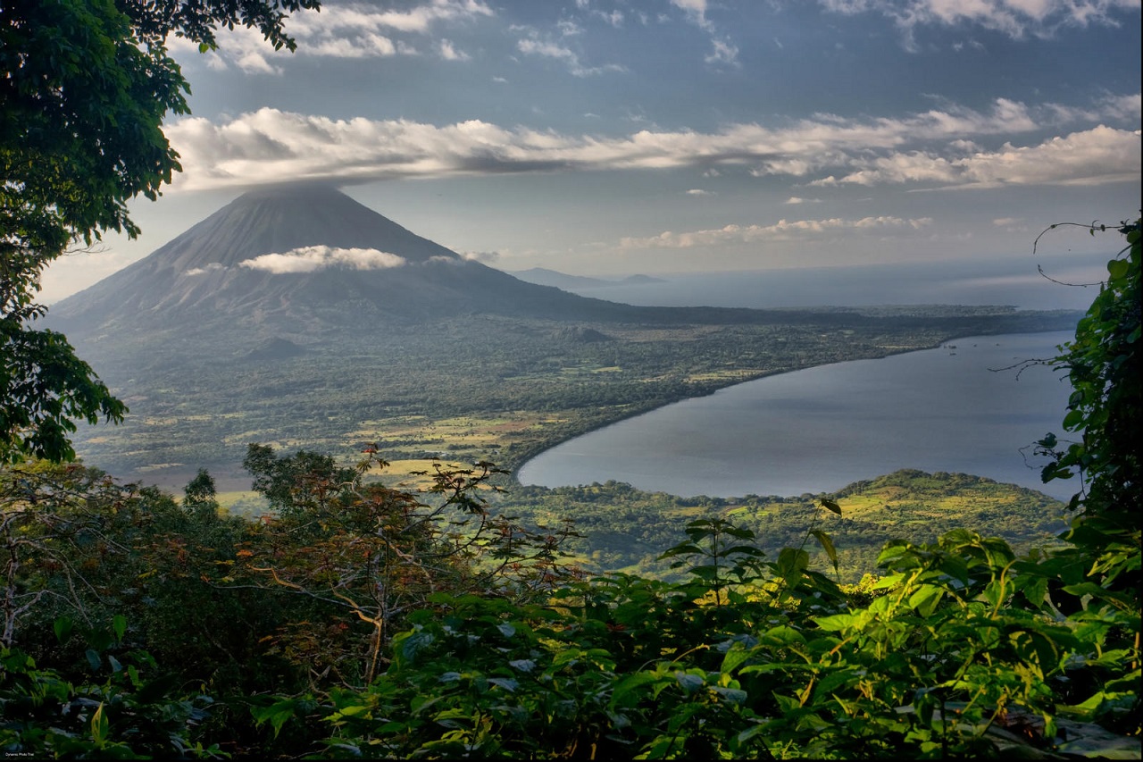 Никарагуа — страна жарких вулканов